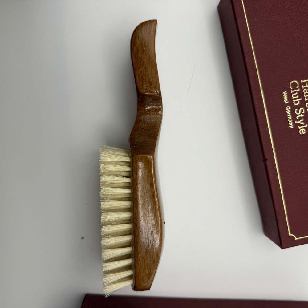 NEW West Germany Genuine Bristle Brush Wooded Handle Vintage Club Style Box - Picture 4 of 6